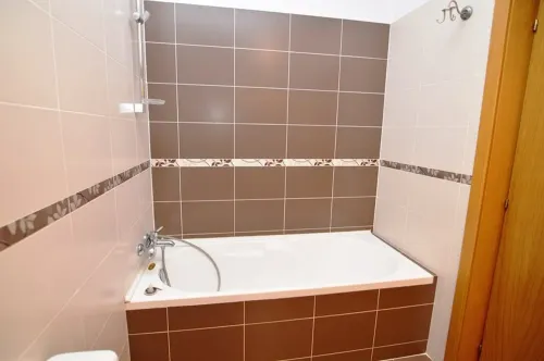 Apartment for rent TWD 28 595 - Huacheng Rd - 2 bedrooms
