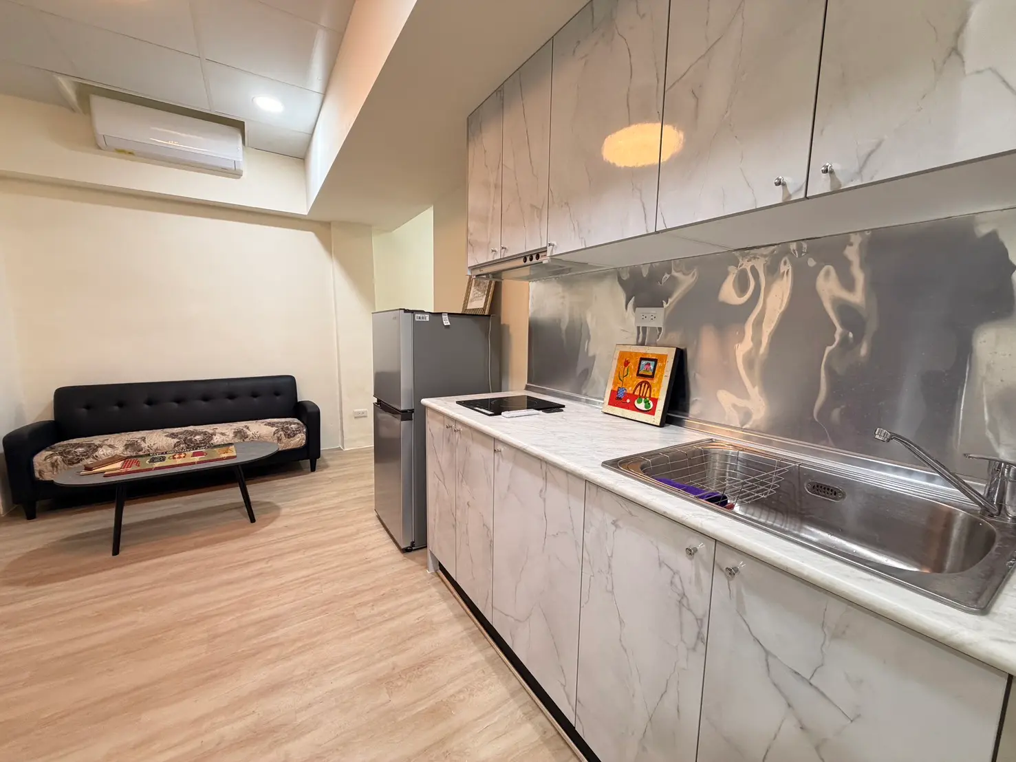 2 bedrooms apartment for rent in Xinyi District, Taipei City | NT$ 38 000 | 16 ping slide 4