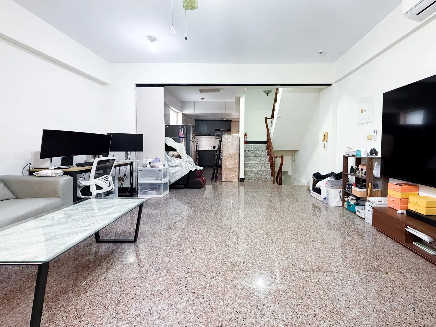 5 bedrooms townhouse for sale in Sanmin District, Kaohsiung City | NT$ 15 980 000 | 72 ping slide 7