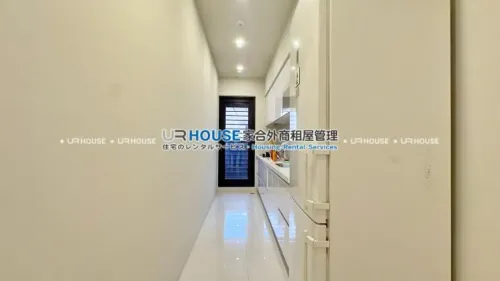 Apartment for rent TWD 100 000 -  - 3 bedrooms
