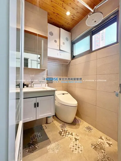 Apartment for rent TWD 58 000 -  - 3 bedrooms
