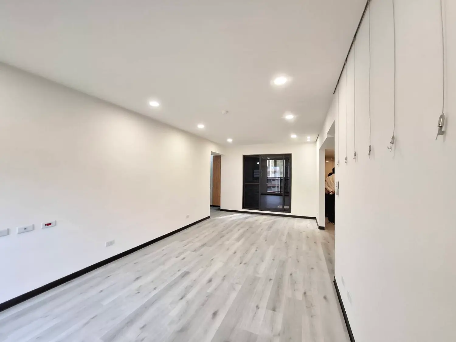 4 bedrooms apartment for rent TWD 37 000 - 28 ping - Luzhu District,Taoyuan City slide 13