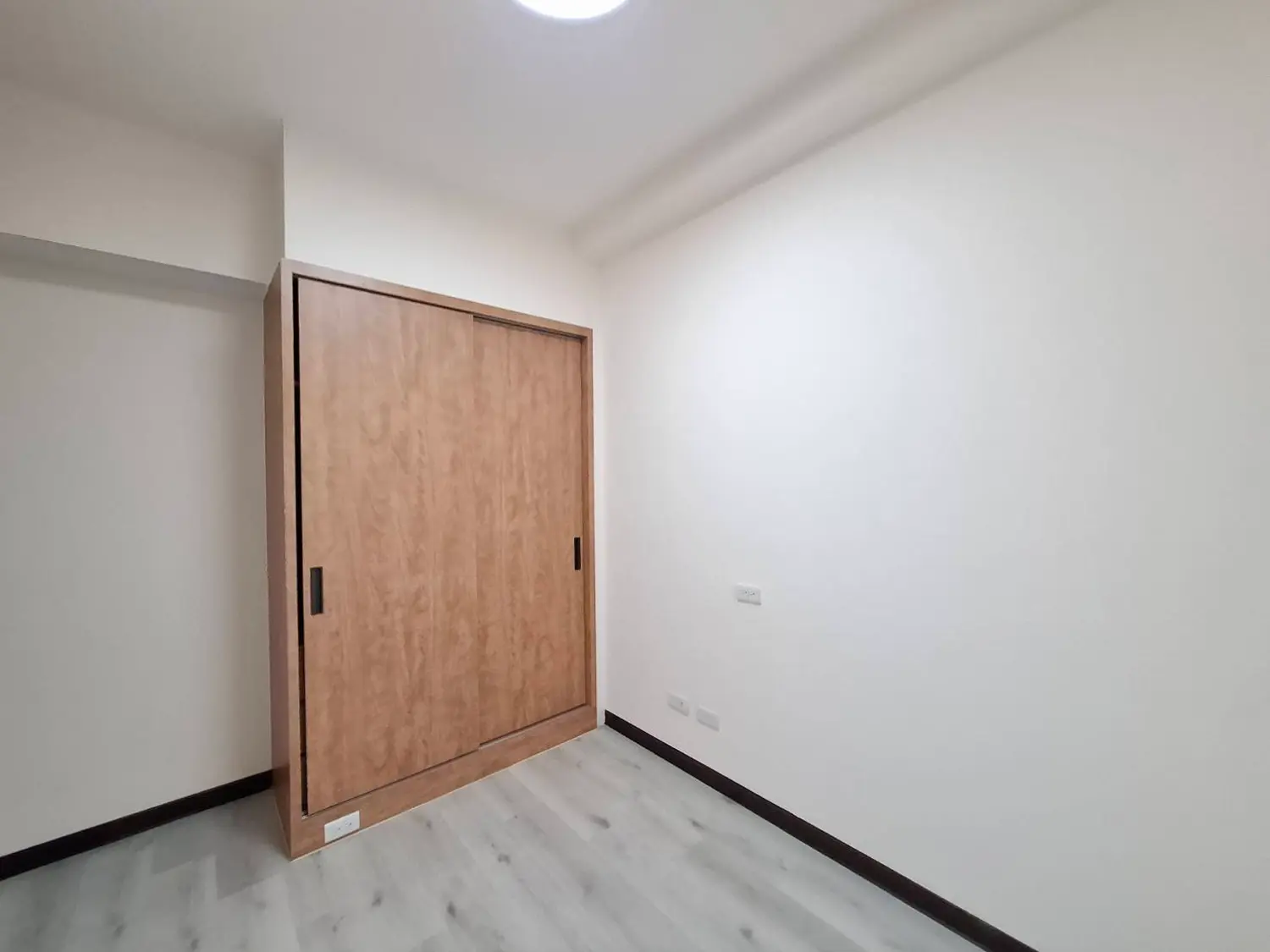 4 bedrooms apartment for rent TWD 37 000 - 28 ping - Luzhu District,Taoyuan City slide 4