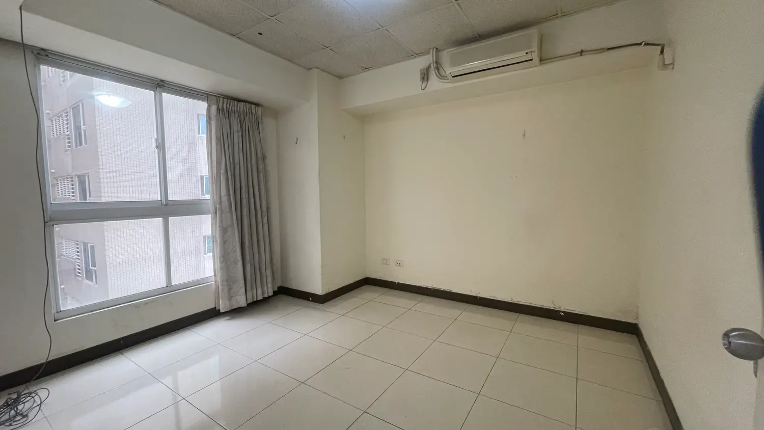 2 bedrooms apartment for rent TWD 24 000 - 17 ping - Bali District,New Taipei City slide 3