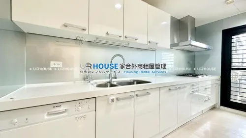 3 bedrooms apartment for rent in Shilin District, Taipei City | NT$ 100 000 | 44 ping slide 9