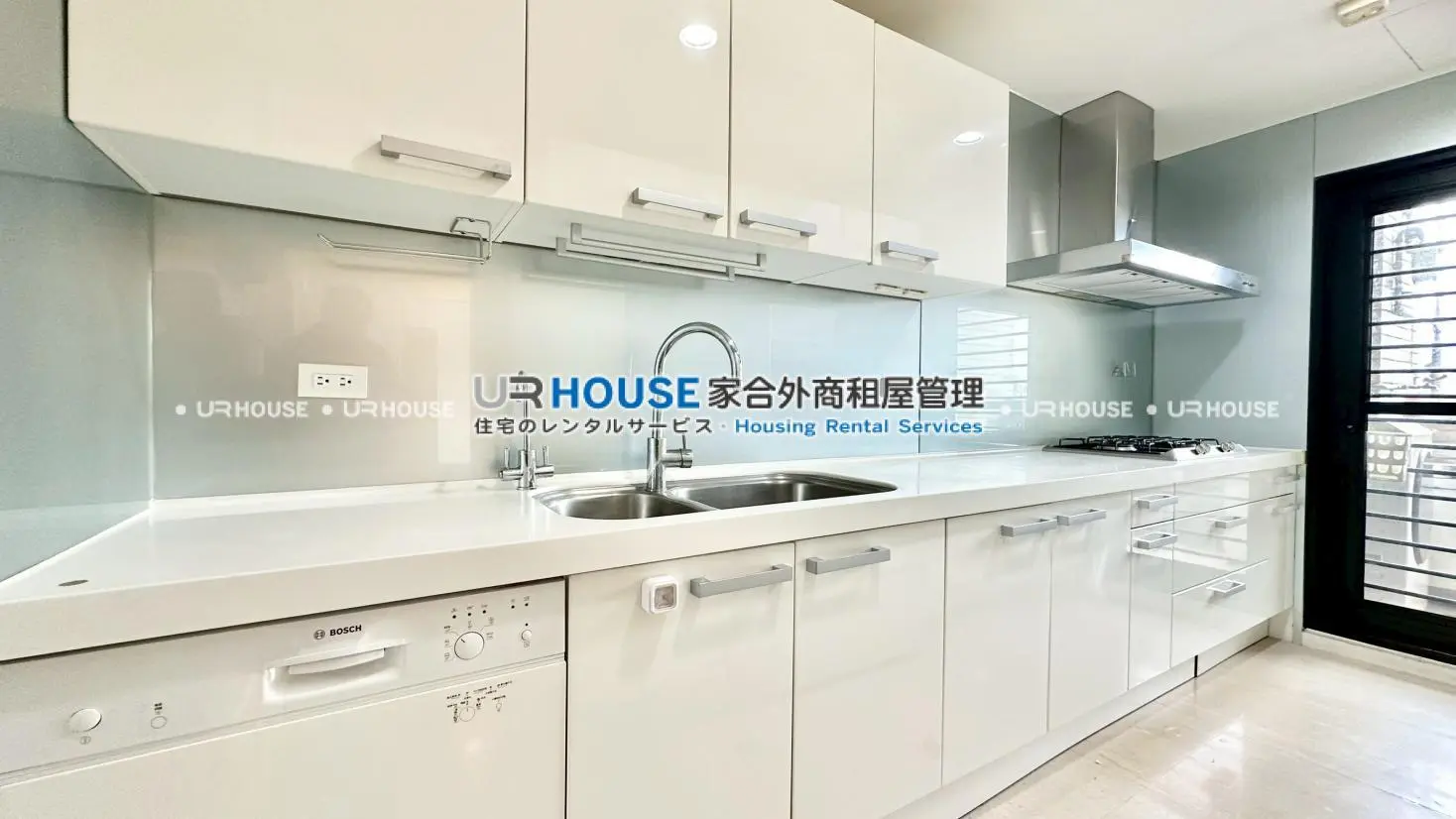 3 bedrooms apartment for rent in Shilin District, Taipei City | NT$ 100 000 | 44 ping slide 9