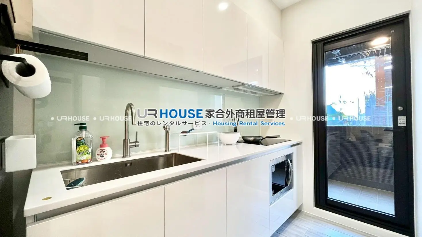 2 bedrooms apartment for rent in Daan District, Taipei City | NT$ 78 000 | 16 ping slide 3