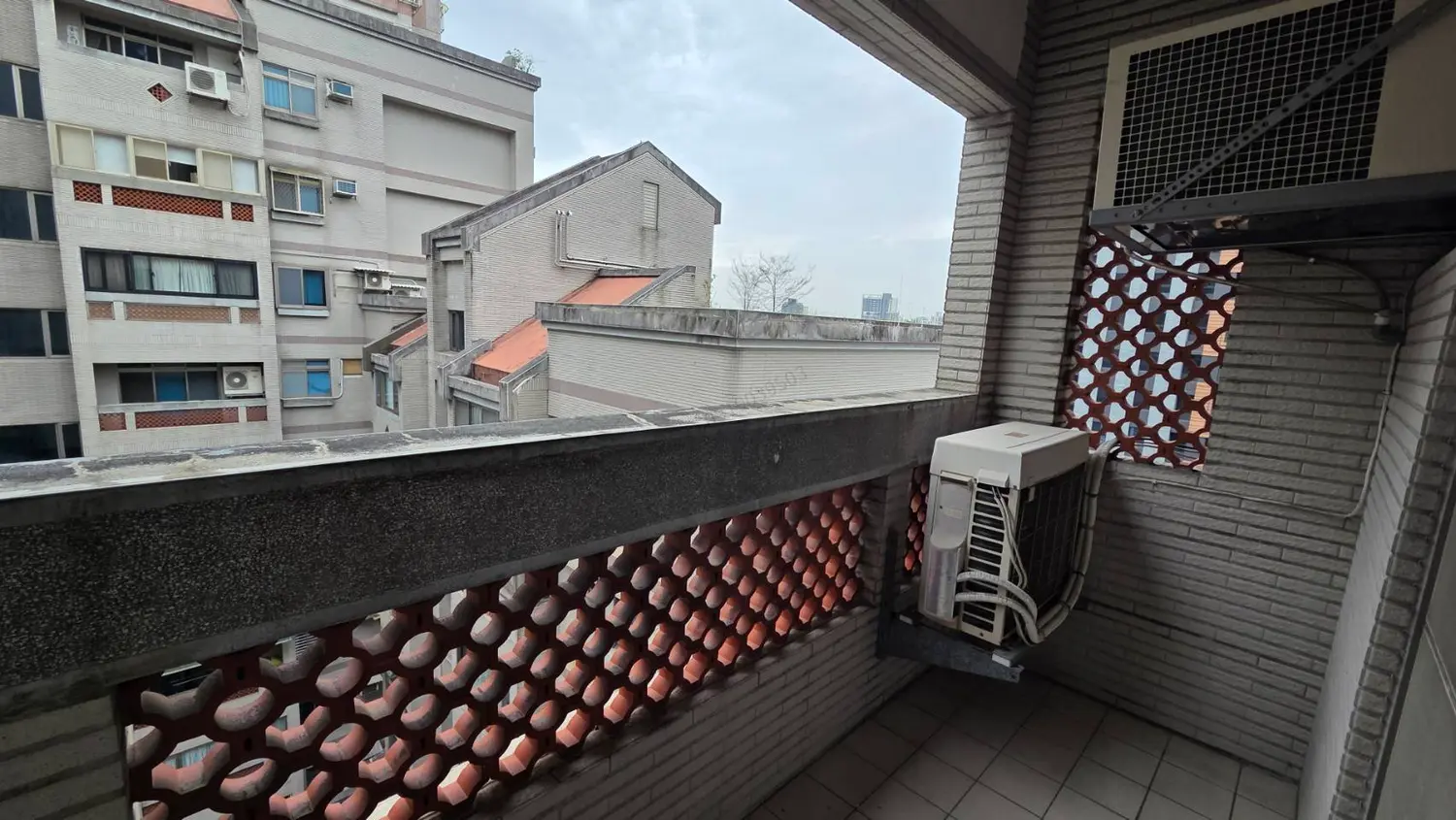 3 房 公寓 出租 TWD 55 000 - 29 坪 - 士林區, 台北市 slide 2