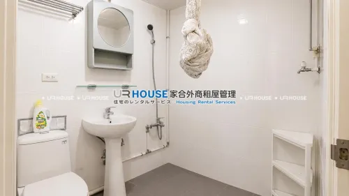 2 bedrooms apartment for rent in Zhongzheng District, Taipei City | NT$ 55 000 | 16 ping slide 7