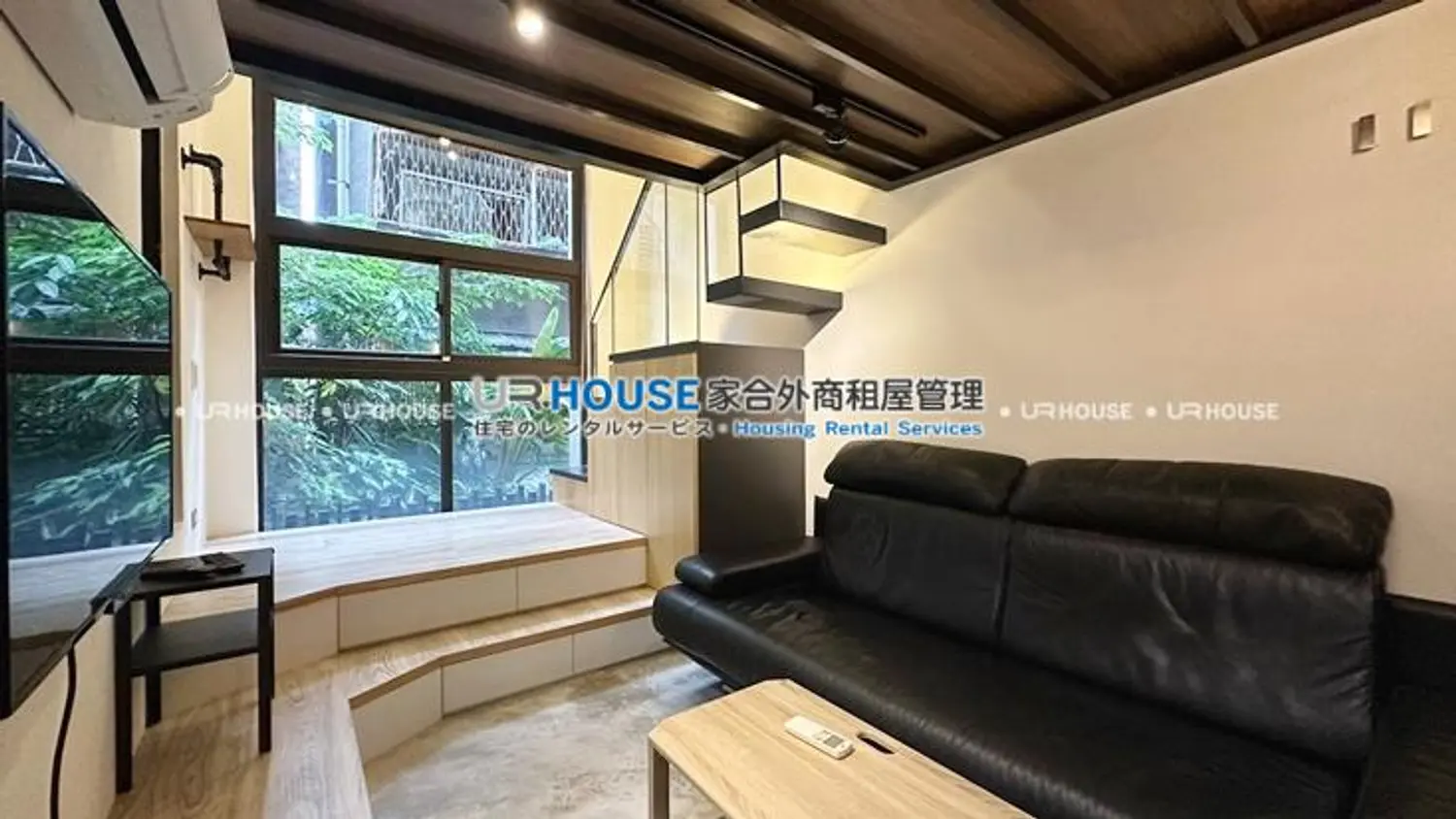 1 room apartment for rent TWD 32 000 - 13 ping - Zhongzheng District,Taipei City slide 0
