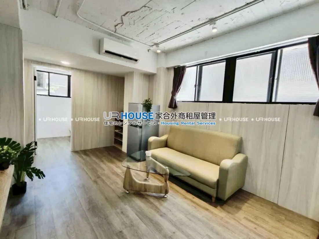 2 bedrooms apartment for rent in Neihu District, Taipei City | NT$ 33 000 | 14 ping slide 2