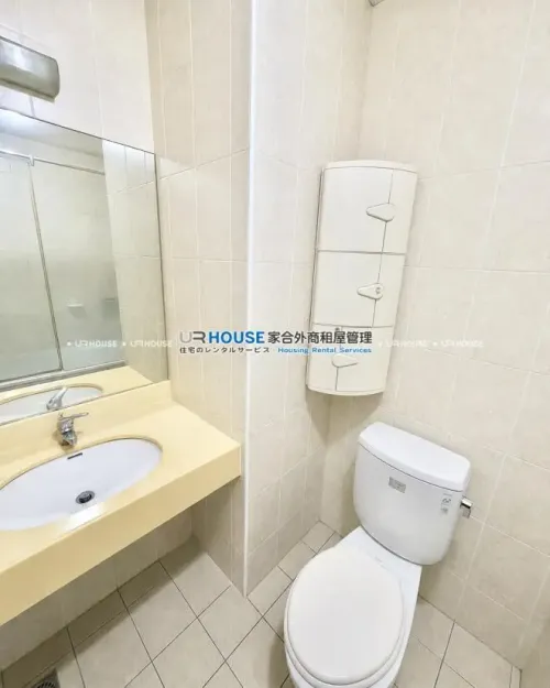 1 room apartment for rent in Xindian District, New Taipei City | NT$ 26 000 | 12 ping slide 7