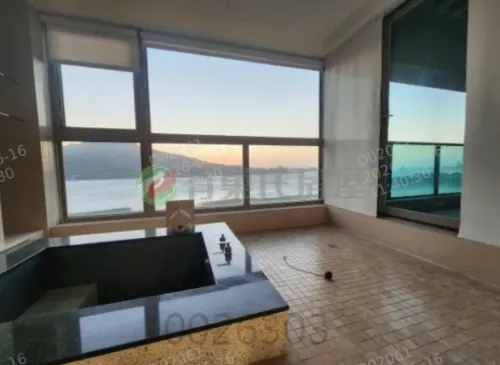 4 bedrooms apartment for rent in Tamsui District, New Taipei City | NT$ 75 000 | 84 ping slide 8