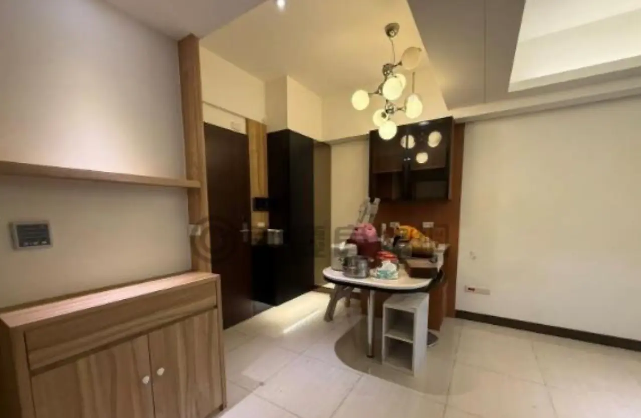 2 bedrooms apartment for sale in Tamsui District, New Taipei City | NT$ 10 800 000 | 17 ping slide 2