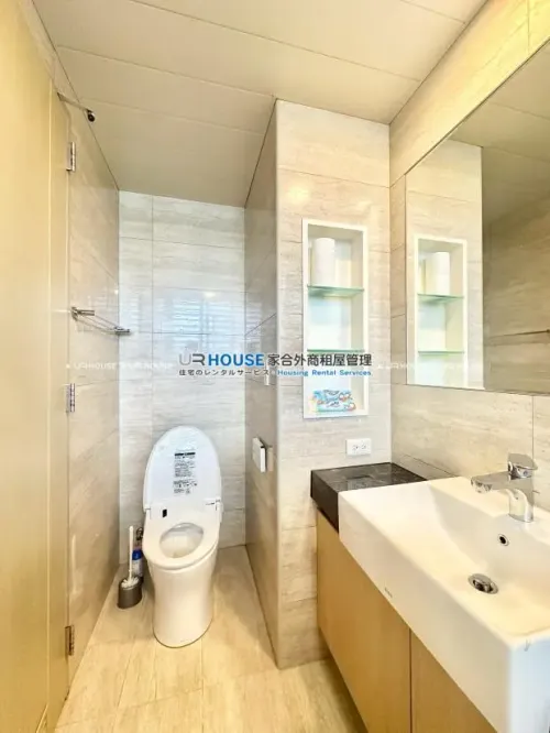 Studio apartment for rent in Neihu District, Taipei City | NT$ 41 659 | 14 ping slide 11