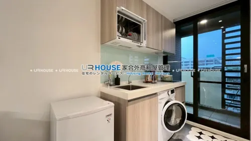 Studio apartment for rent in Daan District, Taipei City | NT$ 48 000 | 10 ping slide 3