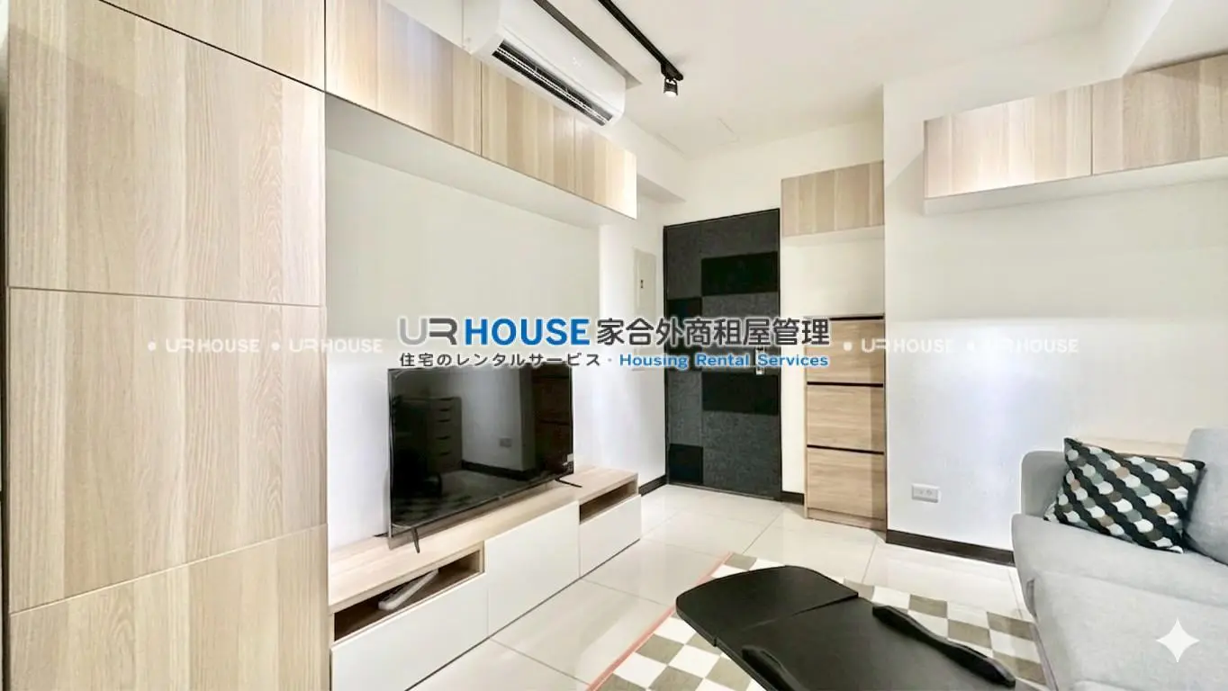 2 bedrooms apartment for rent in Banqiao District, New Taipei City | NT$ 41 000 | 13 ping slide 0