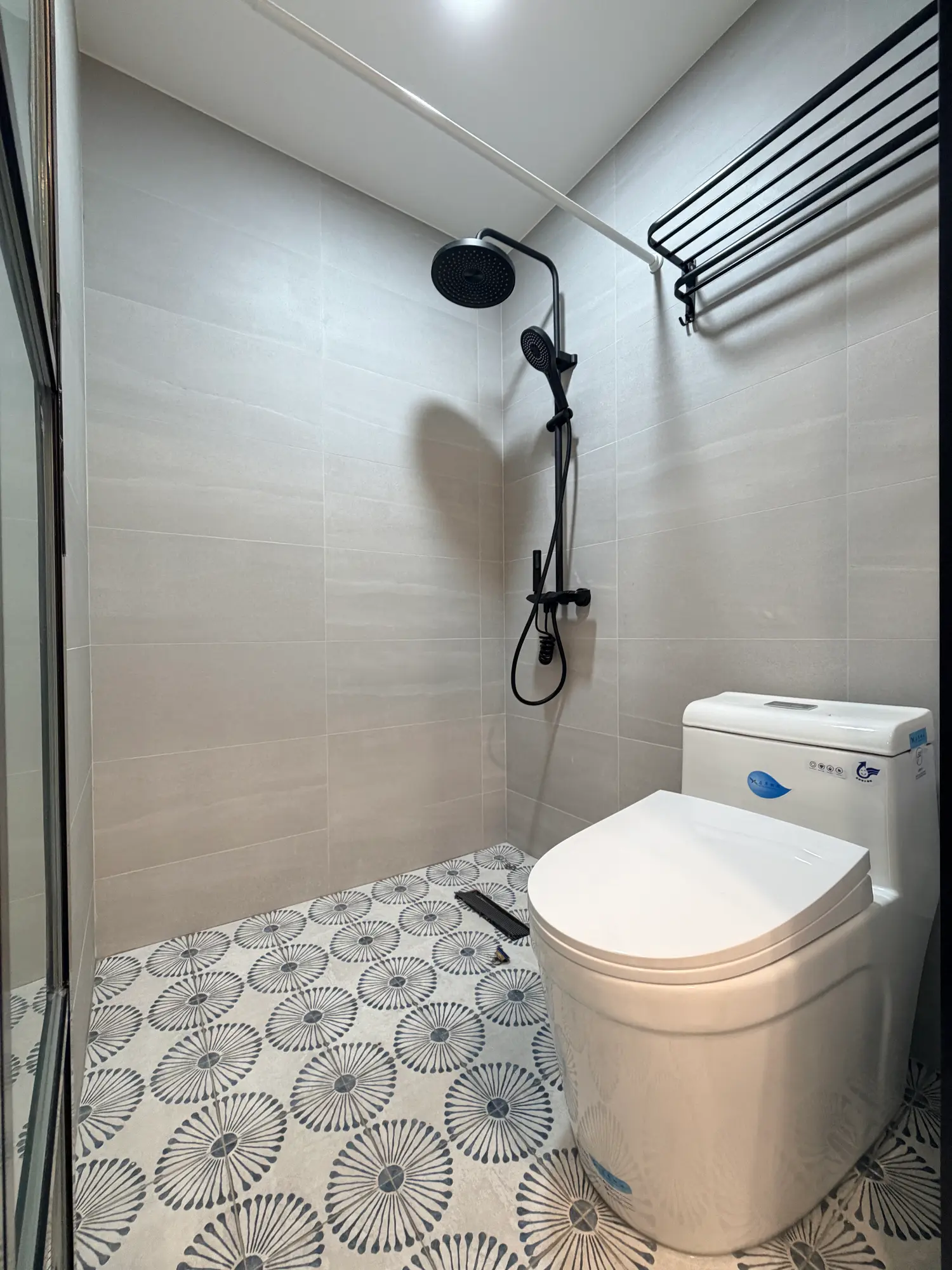 Room for rent in Wanhua District, Taipei City | NT$ 24 000 | 6 ping slide 5