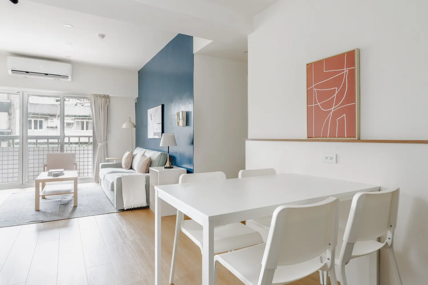 2 bedrooms apartment for rent in Xinyi District, Taipei City | NT$ 126 860 | 29 ping slide 5