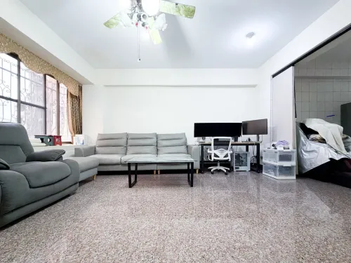 5 bedrooms townhouse for sale in Sanmin District, Kaohsiung City | NT$ 15 980 000 | 72 ping slide 10