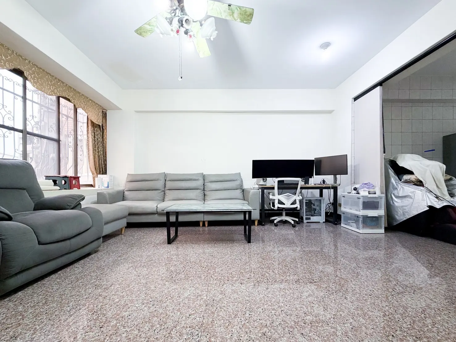 5 bedrooms townhouse for sale in Sanmin District, Kaohsiung City | NT$ 15 980 000 | 72 ping slide 10