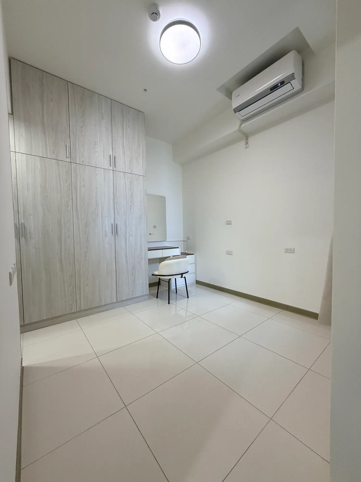 3 bedrooms apartment for rent in Sanchong District, New Taipei City | NT$ 46 000 | 21 ping slide 1