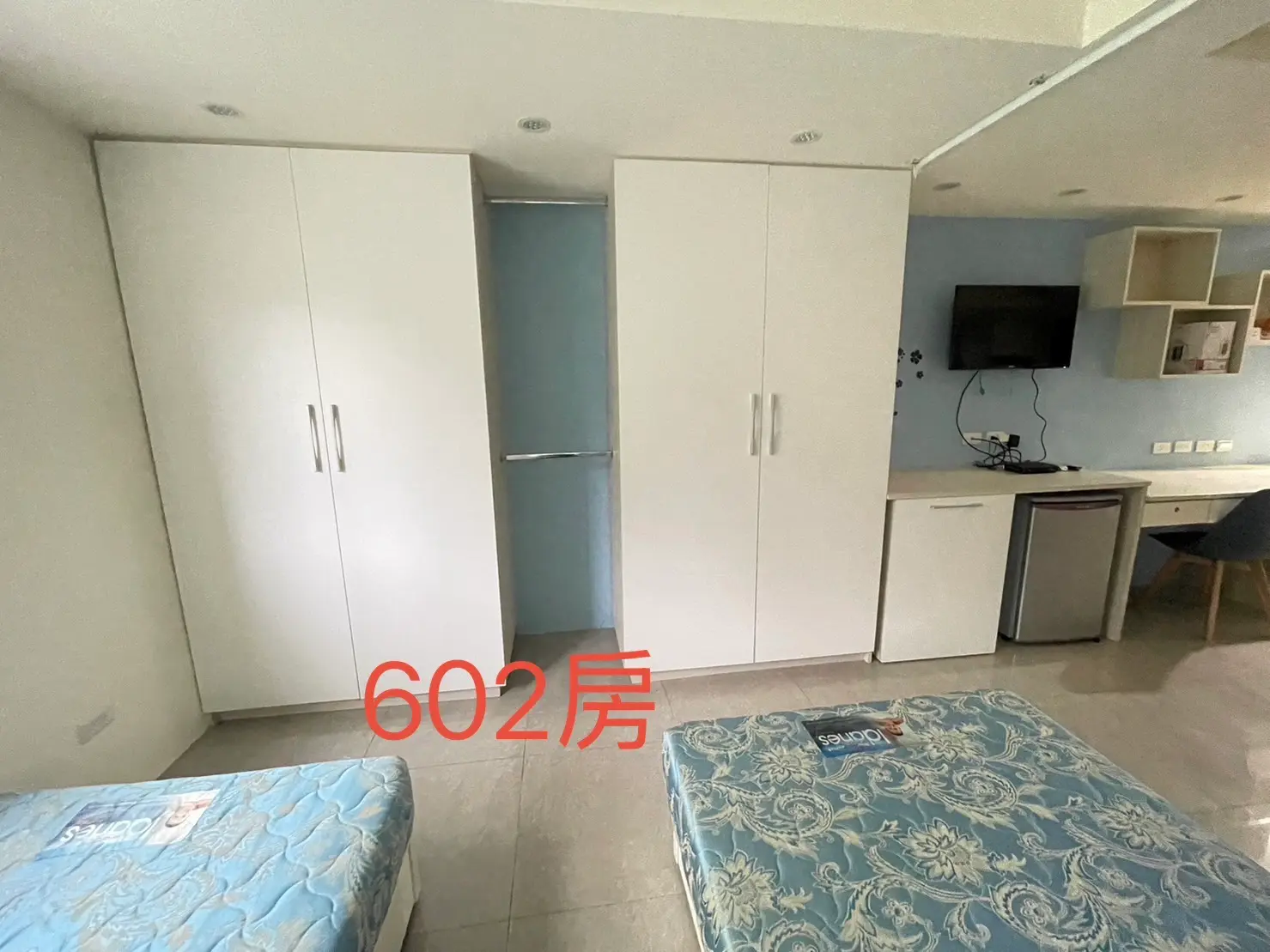 Room for rent in Taipei City, Xinyi District | NT$ 21 000 | 10 ping slide 10