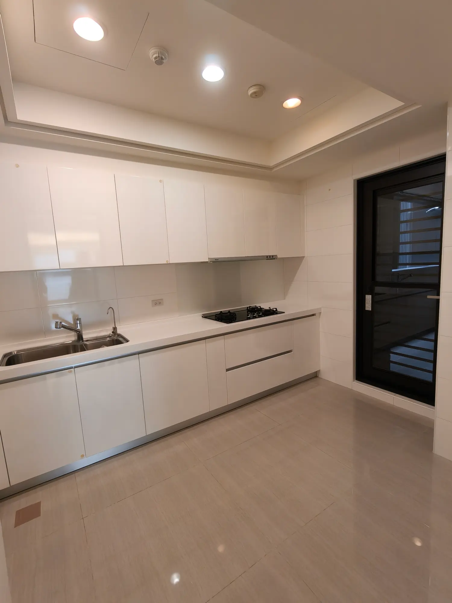 3 bedrooms apartment for rent in Beitou District, Taipei City | NT$ 90 000 | 36 ping slide 9