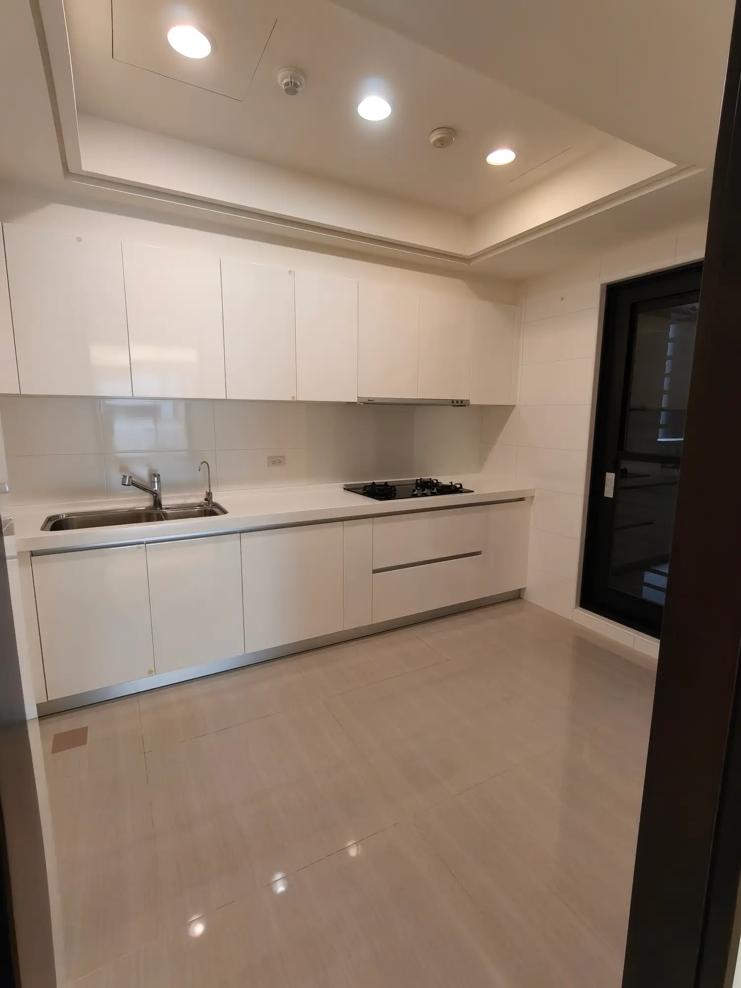 3 bedrooms apartment for rent in Beitou District, Taipei City | NT$ 90 000 | 36 ping slide 15