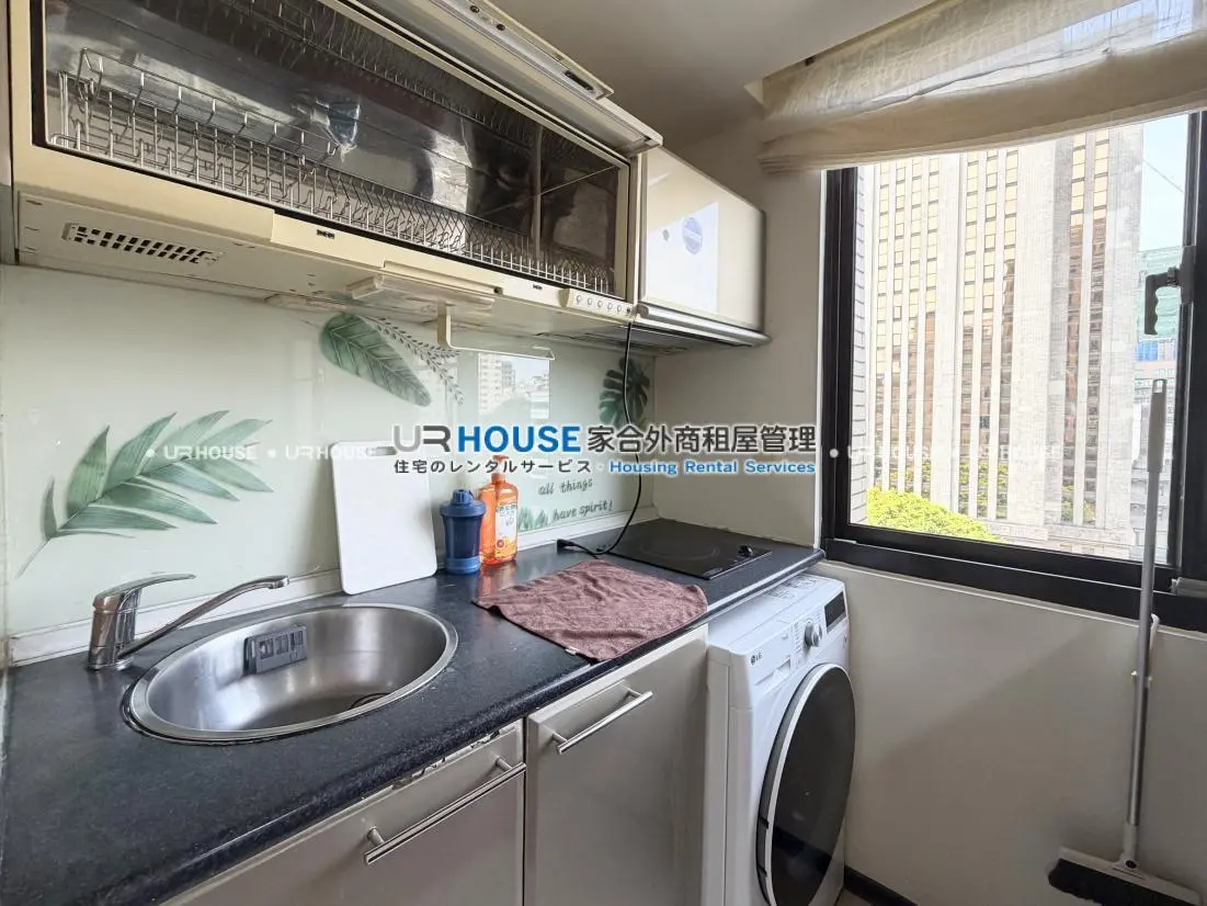 1 room apartment for rent in Zhongshan District, Taipei City | NT$ 32 000 | 6 ping slide 4