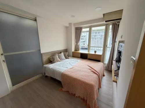 1 room apartment for rent in Zhongshan District, Taipei City | NT$ 29 800 | 8 ping slide 5