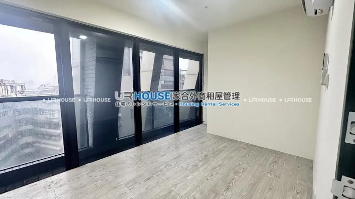 2 bedrooms apartment for rent TWD 57 000 - 37 ping - Datong District,Taipei City slide 3