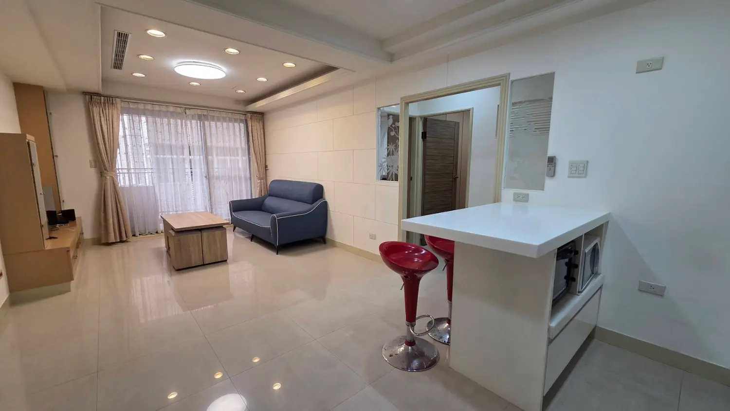 2 房 公寓 出租 TWD 48 000 - 26 坪 - 士林區, 台北市 slide 1