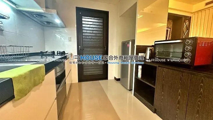 3 bedrooms apartment for rent in Wanhua District, Taipei City | TWD 64 000 | 39 ping slide 9