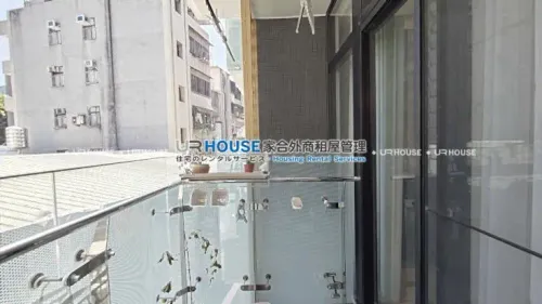 2 bedrooms apartment for rent in Datong District, Taipei City | NT$ 50 000 | 15 ping slide 8