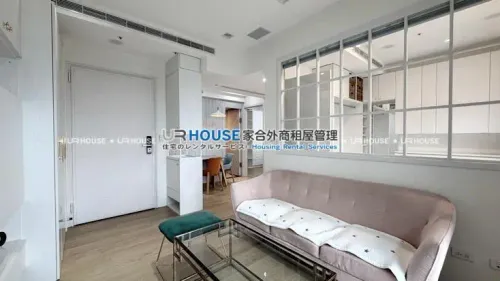 2 bedrooms apartment for rent in Wenshan District, Taipei City | TWD 49 500 | 18 ping slide 1