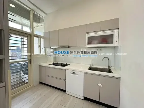 Apartment for rent TWD 60 000 - Lane 130, Section 2, Zhongcheng Rd - 2 bedrooms