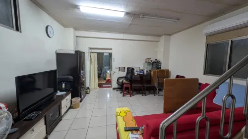 透天厝 出售 TWD 99 630 000 - 中山路 - 5 房