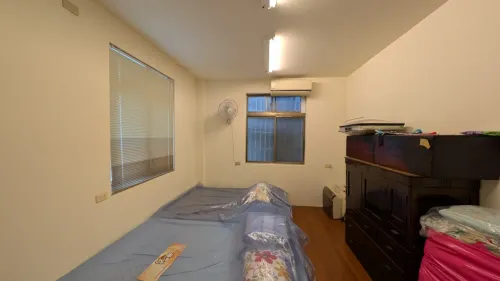 透天厝 出售 TWD 99 630 000 - 中山路 - 5 房
