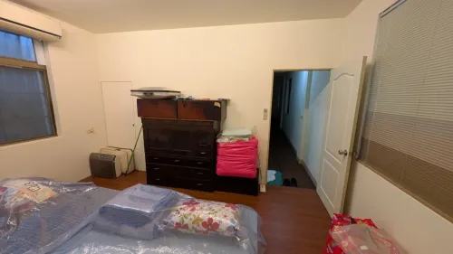透天厝 出售 TWD 99 630 000 - 中山路 - 5 房
