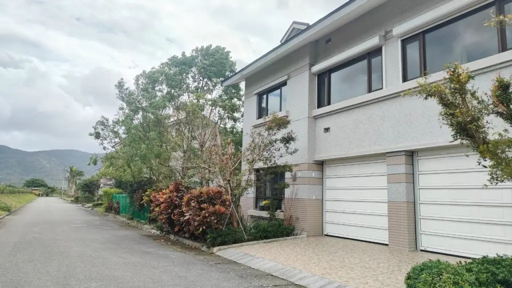3 bedrooms villa for rent in Shoufeng Township, Hualien County | NT$ 28 000 | 87 ping slide 3