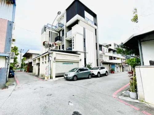 Villa for sale TWD 2 680 000 - Lane 249, Linsen Road - 5 bedrooms