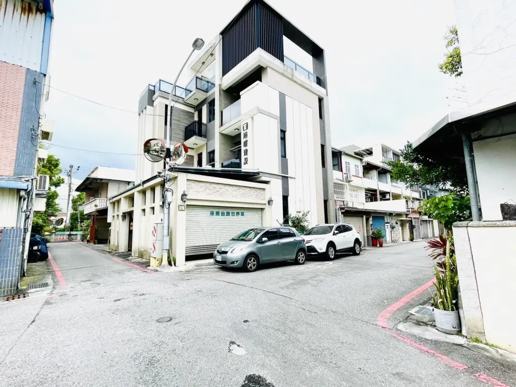 5 bedrooms villa for sale in Hualien City, Hualien County | TWD 2 680 000 | 78 ping slide 0