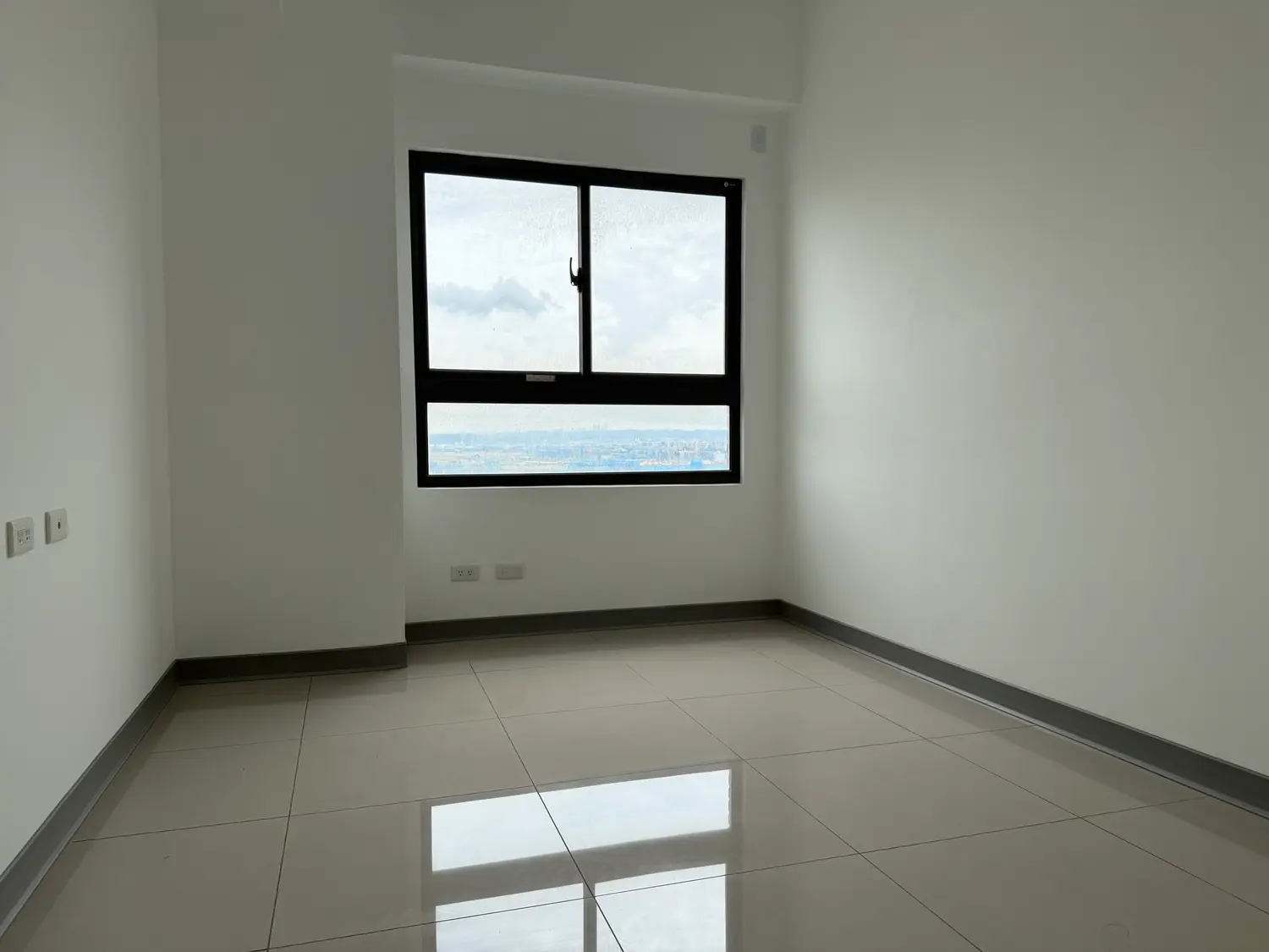 4 bedrooms apartment for rent in Dayuan District, Taoyuan City | NT$ 53 000 | 38 ping slide 7