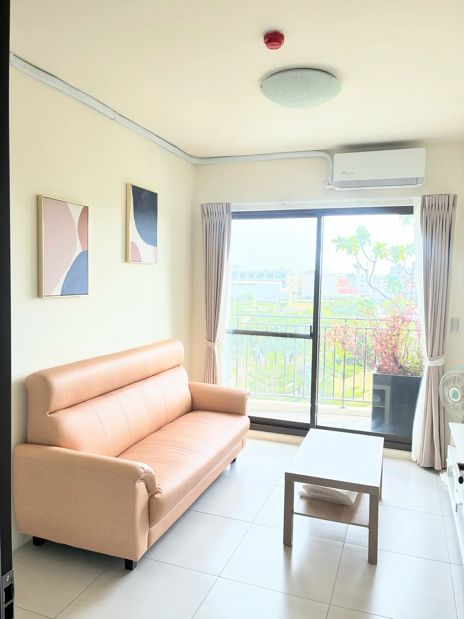 2 bedrooms apartment for rent in Wuqi District, Taichung City | NT$ 22 500 | 15 ping slide 0