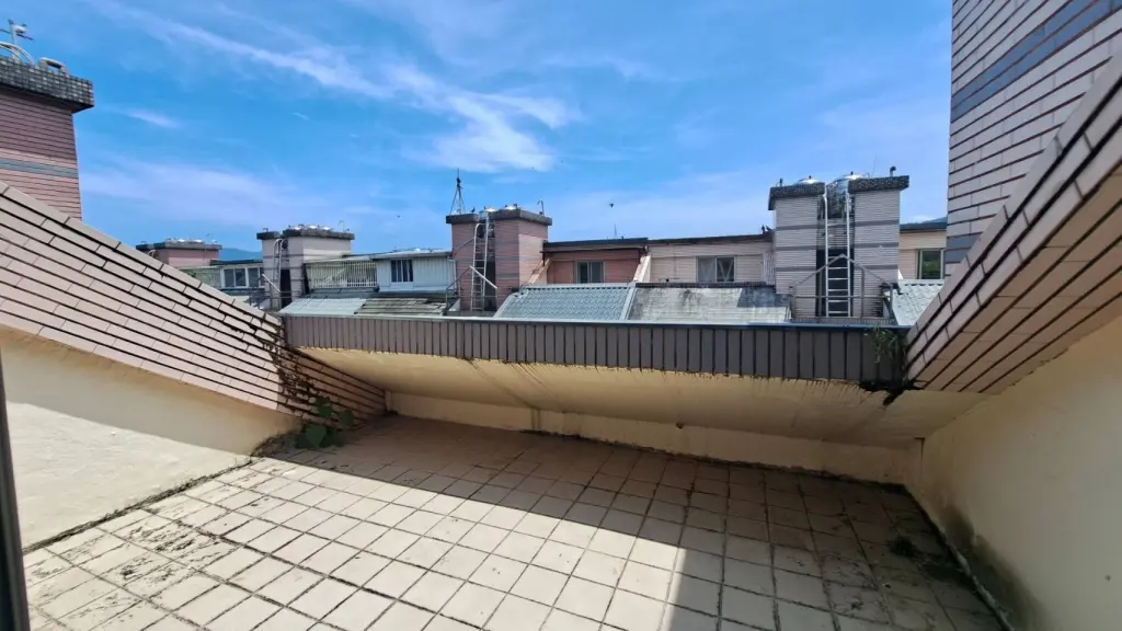 4 bedrooms apartment for sale in Shoufeng Township, Hualien County | NT$ 4 600 000 | 46 ping slide 2