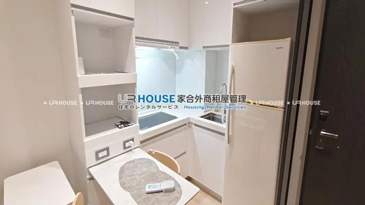 獨立套房 大同區, 台北市公寓出租 | NT$ 34 000 | 4 坪 slide 1