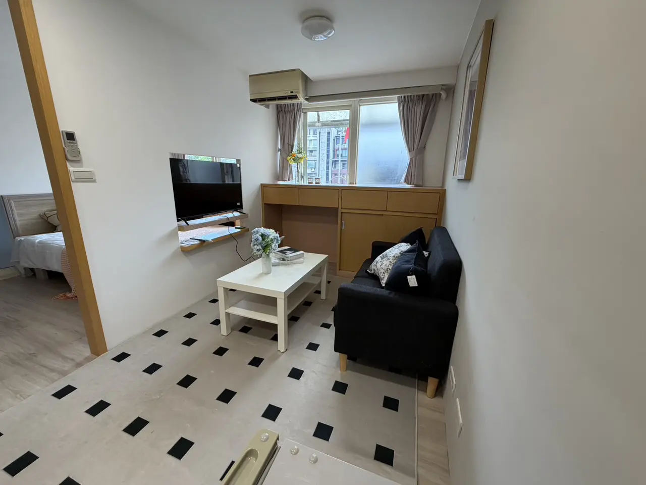 1 room apartment for rent in Zhongshan District, Taipei City | NT$ 29 800 | 8 ping slide 2