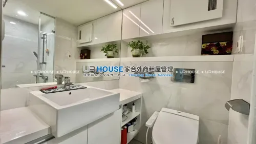 1 room apartment for rent in Songshan District, Taipei City | NT$ 65 000 | 15 ping slide 8