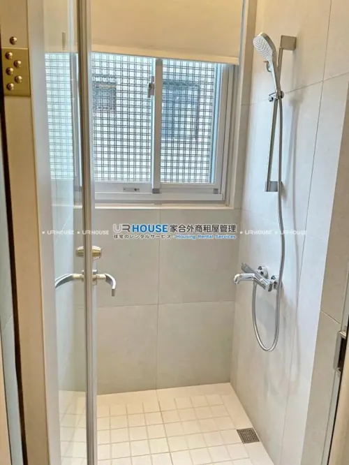 Apartment for rent TWD 33 000 -  - Studio